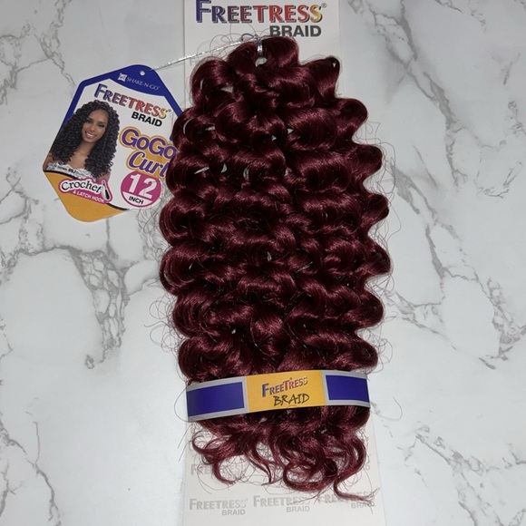 Freetress Braid Gogo Curl 12” - Picture 5 of 5